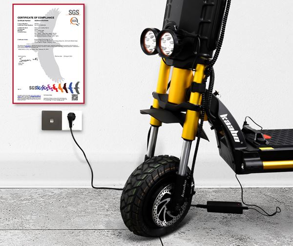 Kaabo Wolf King GTR 4000w 72v 35ah Twin Motor Gold Electric Scooter