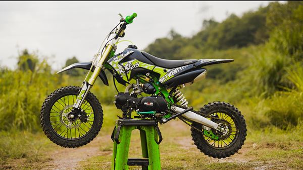 M2R Racing KXF125 120cc 14/12 76cm Black Grey Pit Bike